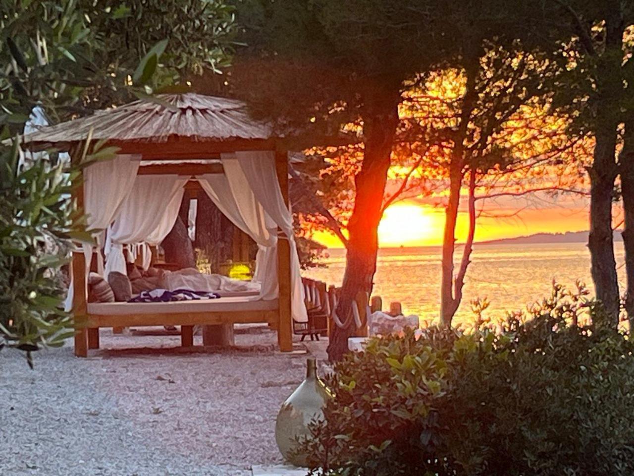 Holiday Home Sunny Side Vela Luka Exteriör bild