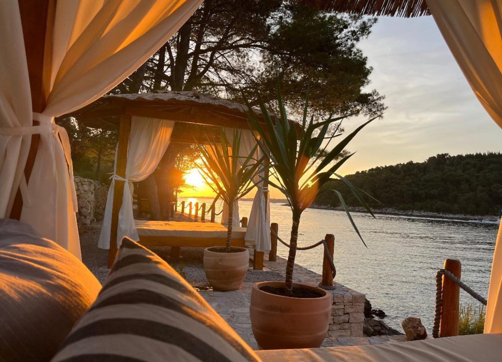 Holiday Home Sunny Side Vela Luka Exteriör bild